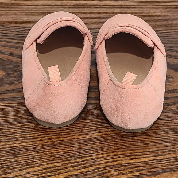 Old Navy peach suede classic loafers for toddler girl, size 7 - Picture 5 of 7